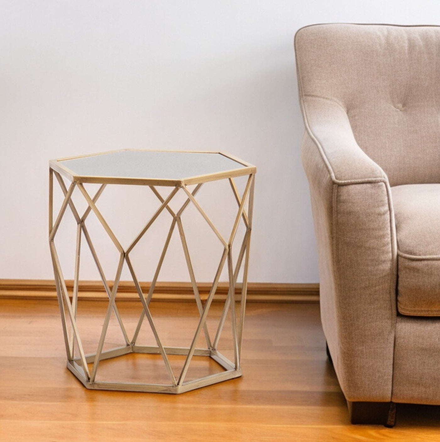 19’ Gold And Reflective Glass Hexagon Mirrored End Table - End-Side Tables