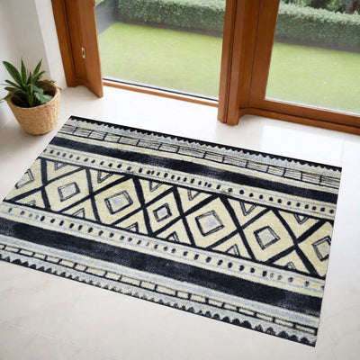 2’ x 4’ Black and Gray Modern Tribal Washable Floor Mat - Area Rugs