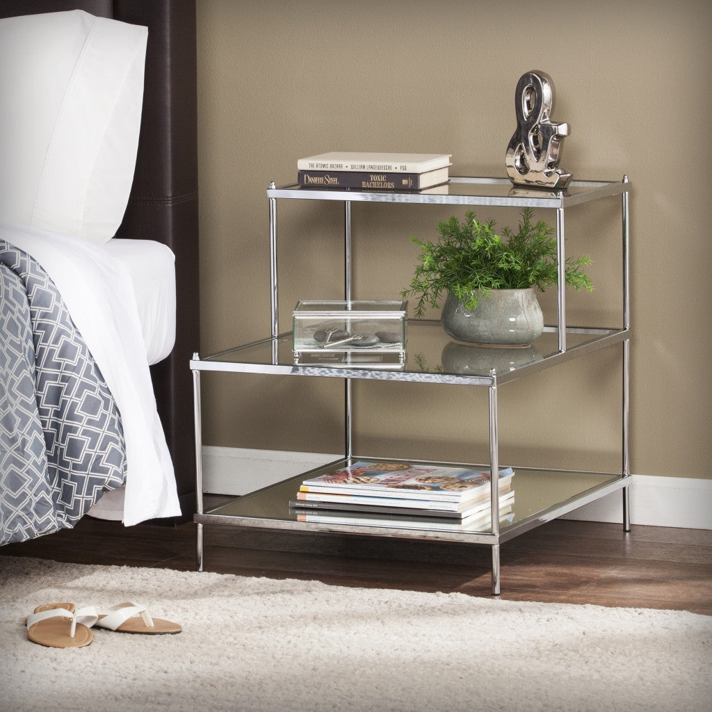 24’ Silver And Clear Glass Mirrored End Table - End-Side Tables