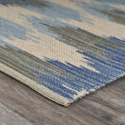 5’ x 7’ Blue and Cream Ikat Pattern Area Rug - Area Rugs